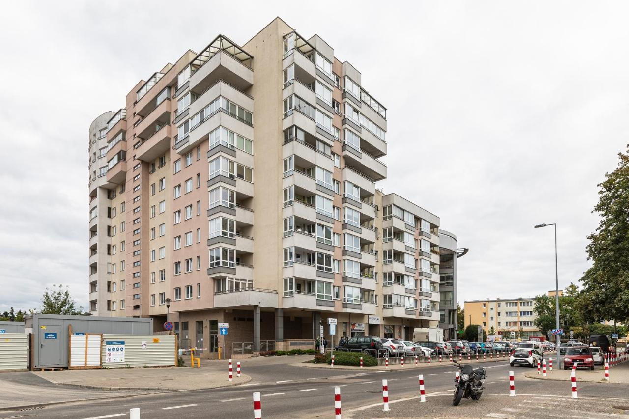 Superapart Konstancinska 2 Apartment Warsaw Ngoại thất bức ảnh