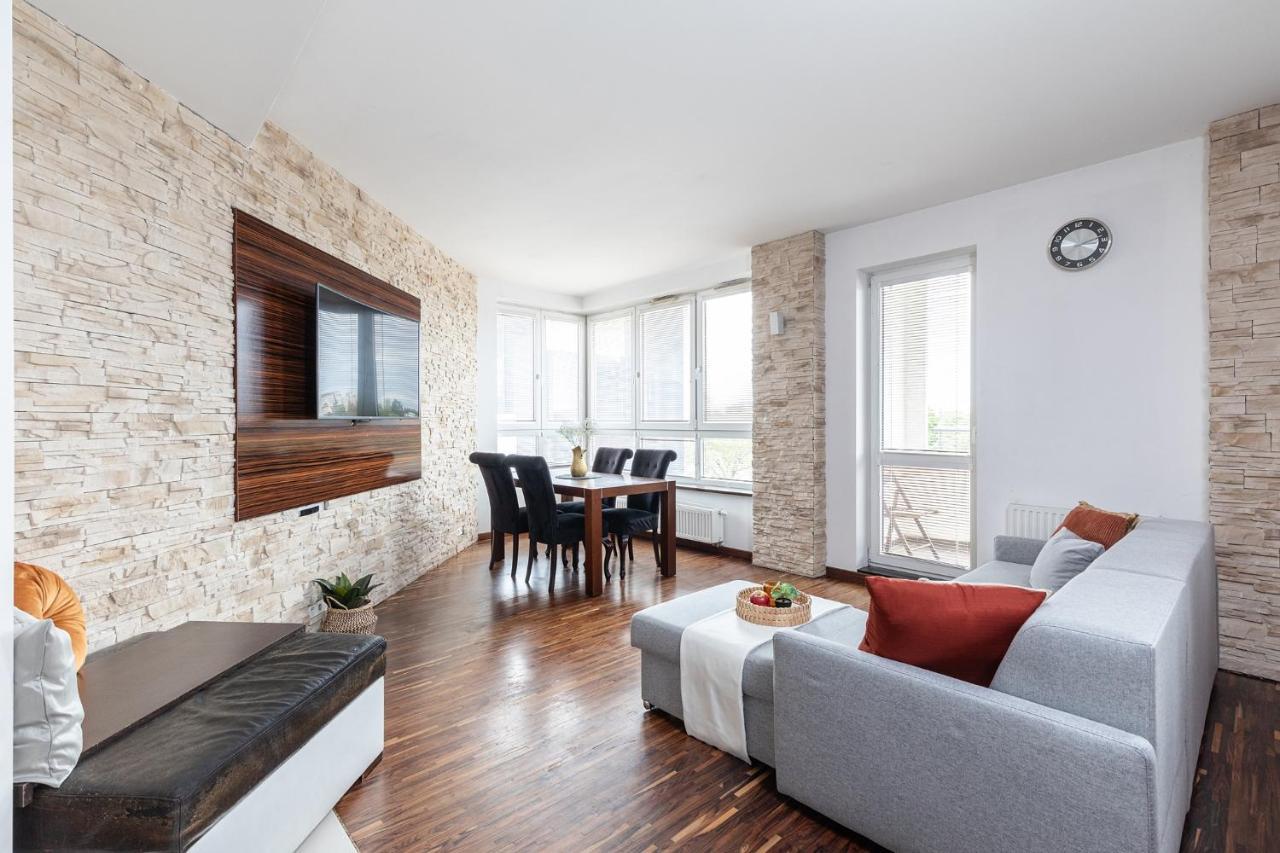 Superapart Konstancinska 2 Apartment Warsaw Ngoại thất bức ảnh